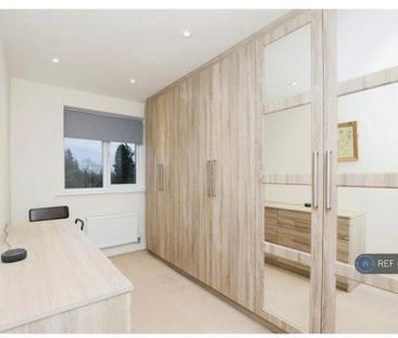 3 bedroom semi-detached house to rent - Photo 6