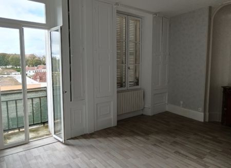 Appartement T3 en centre ville d'Avallon - Photo 4