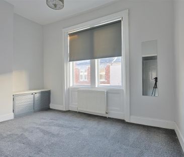 3 bedroom Flat to rent in Ripon Street, Gateshead - Photo 6