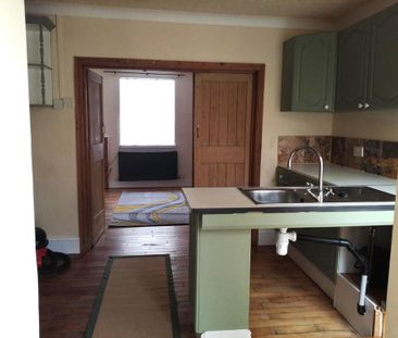 3 bedroom terraced house to rent - Photo 6