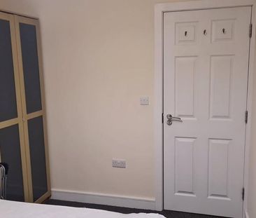 House share to rent - Photo 1