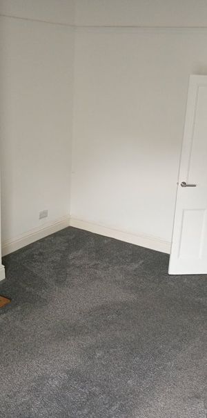 1 Bed Flat, Eastville, BS5 - Photo 1