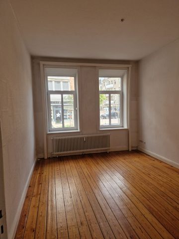 3 Zimmer Wohnung in der Kieler Innenstadt | Lütt Immobilien | Ihr Immobilienmakler in Kiel - Photo 2