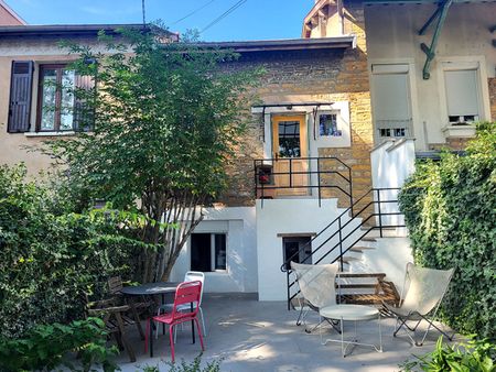 Location Maison 3 pièces 78m² NEUVILLE SUR SAONE 69250 - Photo 4