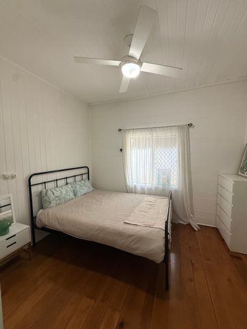 East Brisbane - Photo 4