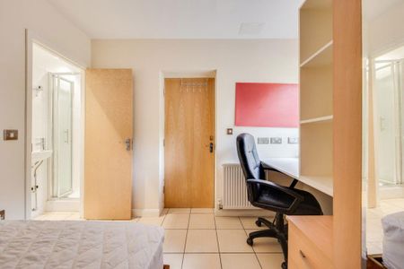 6 bedroom house to rent - Photo 5