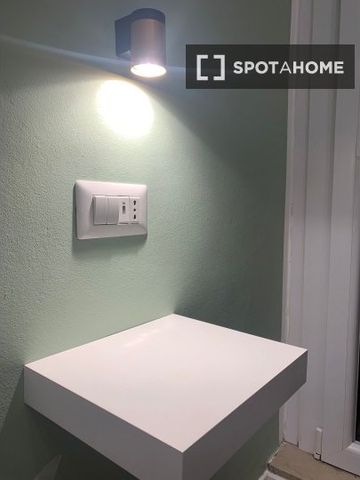 milan, Lombardy 20158 - Photo 3