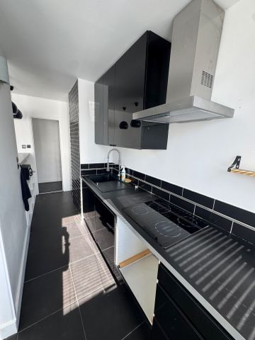Location Appartement 2 pièces 45m² FONTENAY SOUS BOIS 94120 - Photo 3