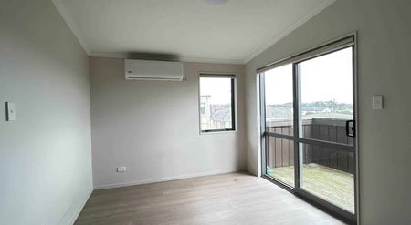 Modern One Bedroom Apartment - Photo 5