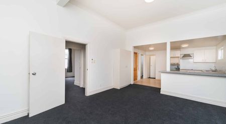 CITY CENTRE - 6 BEDROOMS - Photo 5