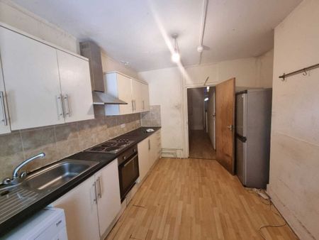 Beaconsfield Road, Brighton - Photo 2