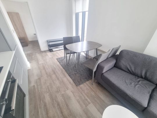 2 Bed Flat, Sheepcote Street, B16 - Photo 1