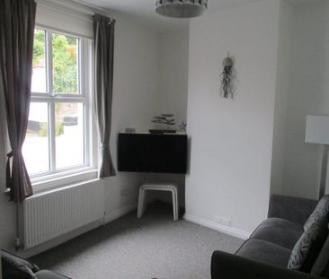 3 bedroom townhouse to rent - Photo 1