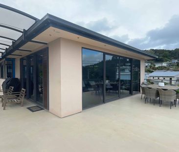 Stunning 4-Bedroom, 2 Bathroom Home with Sea Views - Whangarei Head... - Photo 1