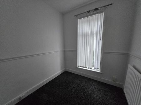 4 bedroom maisonette to rent - Photo 4