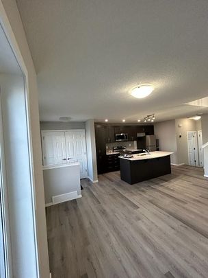 194 Cityside Grove Northeast, Calgary - Photo 1