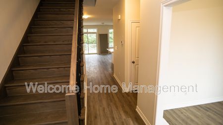 $2,495 / 2 br / 2.5 ba / Stunning and Brand New Home in St. Catharines! - Photo 2