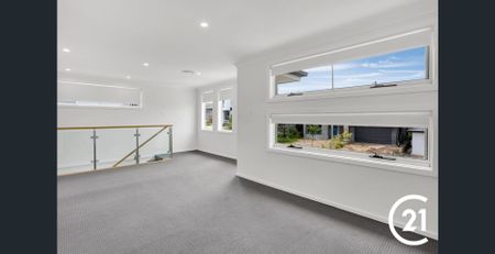 Modern 5-Bedroom Luxury Home in the Heart of Box Hill! - Photo 2