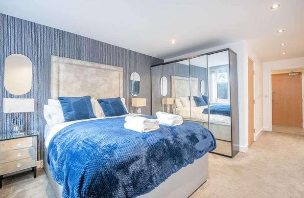 Grade Close, Elstree, WD6 - Photo 1