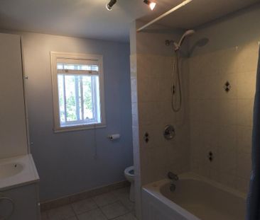 Beau grand 3 pièces, 2e étage - Photo 3