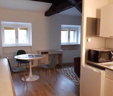 Location Appartement 1 pièce 33m² BORDEAUX 33000 - Photo 1