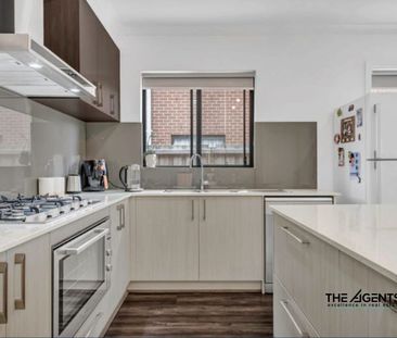 FOR LEASE: Modern & Stylish Family Home - Photo 6