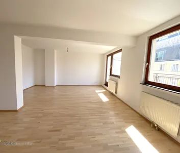 Familienwohnung mit Terrasse nähe Belvederegarten - Foto 1