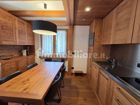 Trilocale SS26dir 28, Centro, Courmayeur - Foto 3