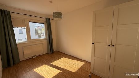 RUHIG WOHNEN. ENTSPANNT LEBEN. – 3 ZIMMER MIT BALKON & POOL | ZELLMANN IMMOBILIEN - Foto 2
