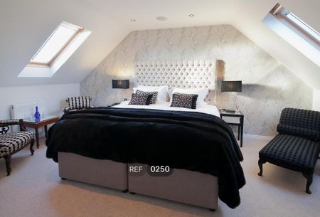 5 bedroom detached house to rent - Photo 3