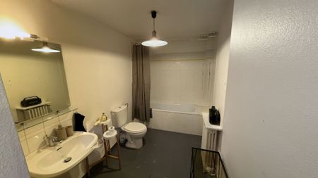 Location Maison 3 pièces 128m² - Photo 4