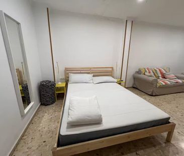 Carrer de Josep Benlliure, Valencia, Valencian Community 46011 - Photo 4