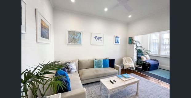 Art Deco Apartment in Premier Coogee Position - Photo 1