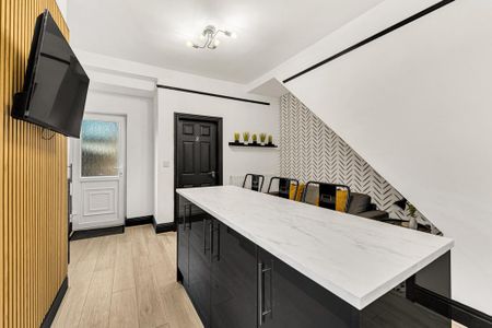 House share to rent - Photo 3