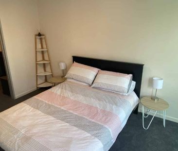 Central City Apartment - Furnished - Photo 3