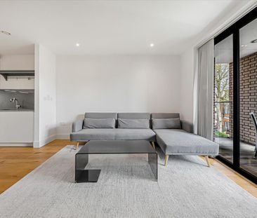 1 bedroom flat to rent - Photo 2