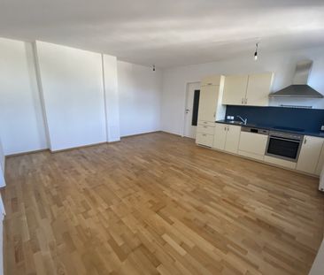 Komfortable 2-Zimmer-Wohnung mit Loggia | ruhiger Innenhof | Nähe H... - Photo 2