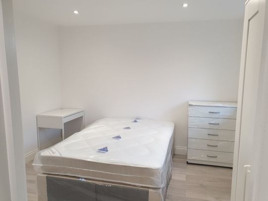 1 bedroom Property to rent - Photo 1