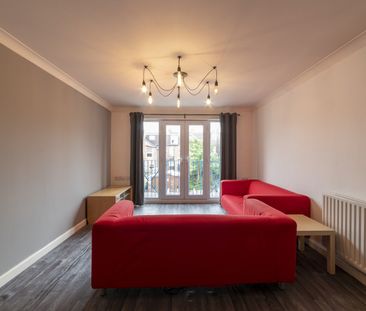 4 Bed Flat, Edward Court, NG2 - Photo 3