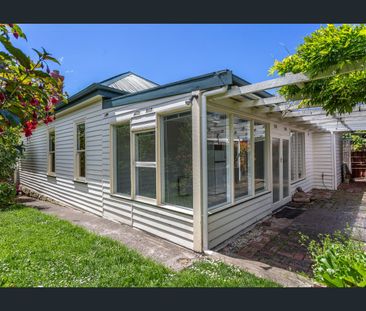 Family home with character and charm - Photo 6