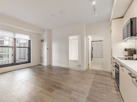 For Lease - 20 Soudan Avenue Unit# 911, Toronto, Ontario - Photo 1