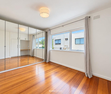 BRIGHT AND SPACIOUS ONE BEDROOM APARTMENT IN EXCELLENT POSITION | H... - Photo 5