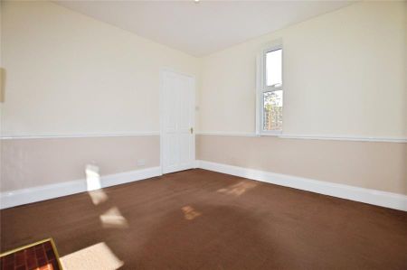 Bishop's Stortford, Hertfordshire - Photo 4