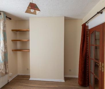 25 Francis Street, Lurgan, BT66 6DL - Photo 2