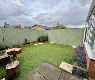 3 bedroom terraced house to rent - Photo 6