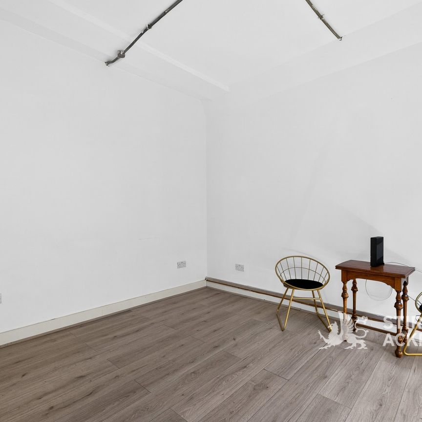 Prince of Wales Passage, London, NW1 3EF - Photo 1