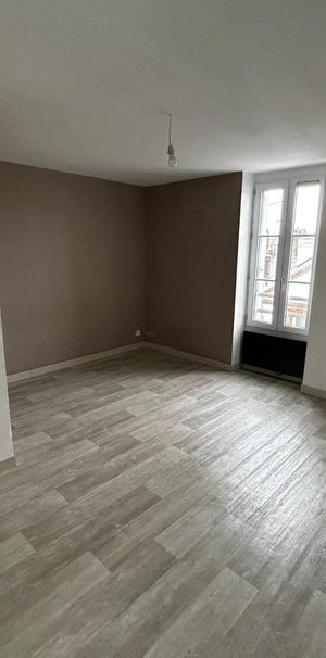 Location Appartement 1 pièce 30m² CHOLET 49300 - Photo 1