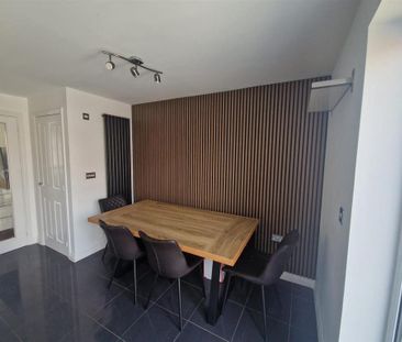 3 bedroom detached house to rent - Photo 5