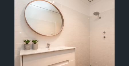 Open the Door to a Spacious unit in fabulous location - Photo 3