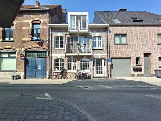 Gelijkvloers appartement met terras te Lokeren - Photo 1